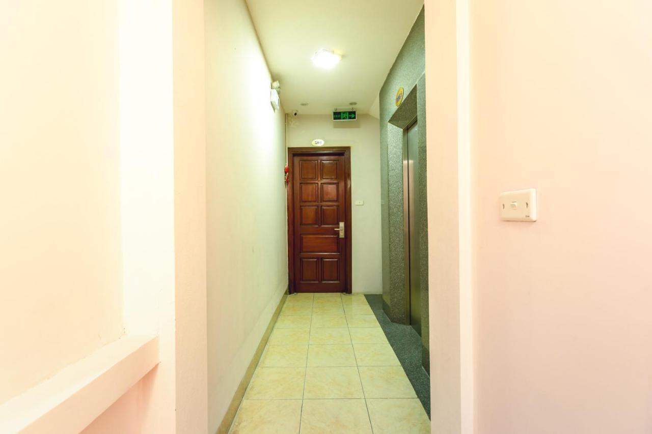 Oyo 653 Huong Thao Hotel Hanoj Exteriér fotografie